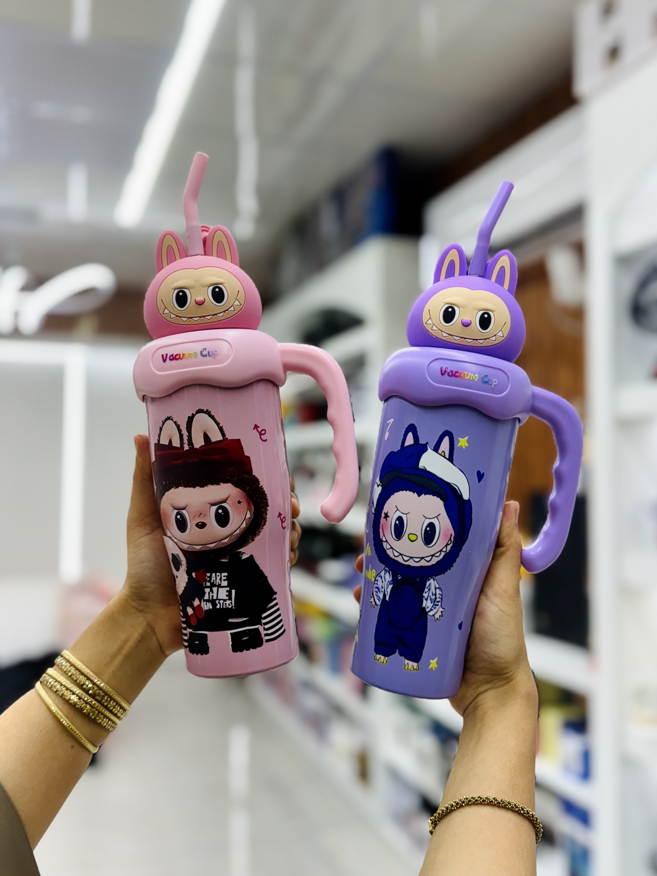 تراول ماگ لبوبو ۷۰۰ میل