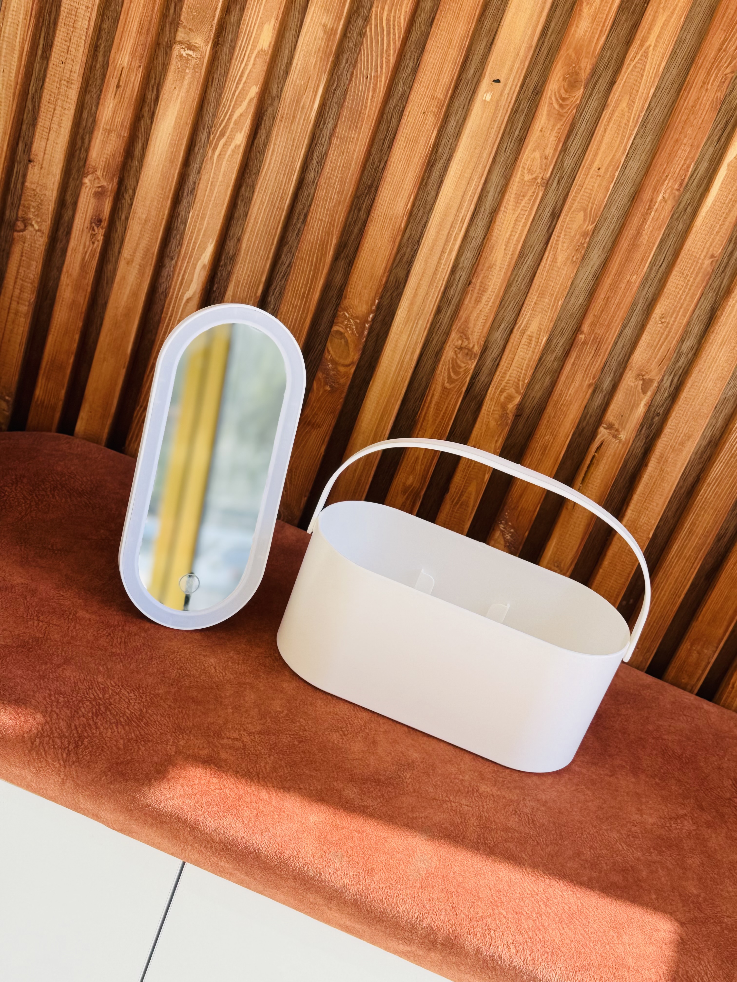 باکس لوازم آرایشی اینه دار