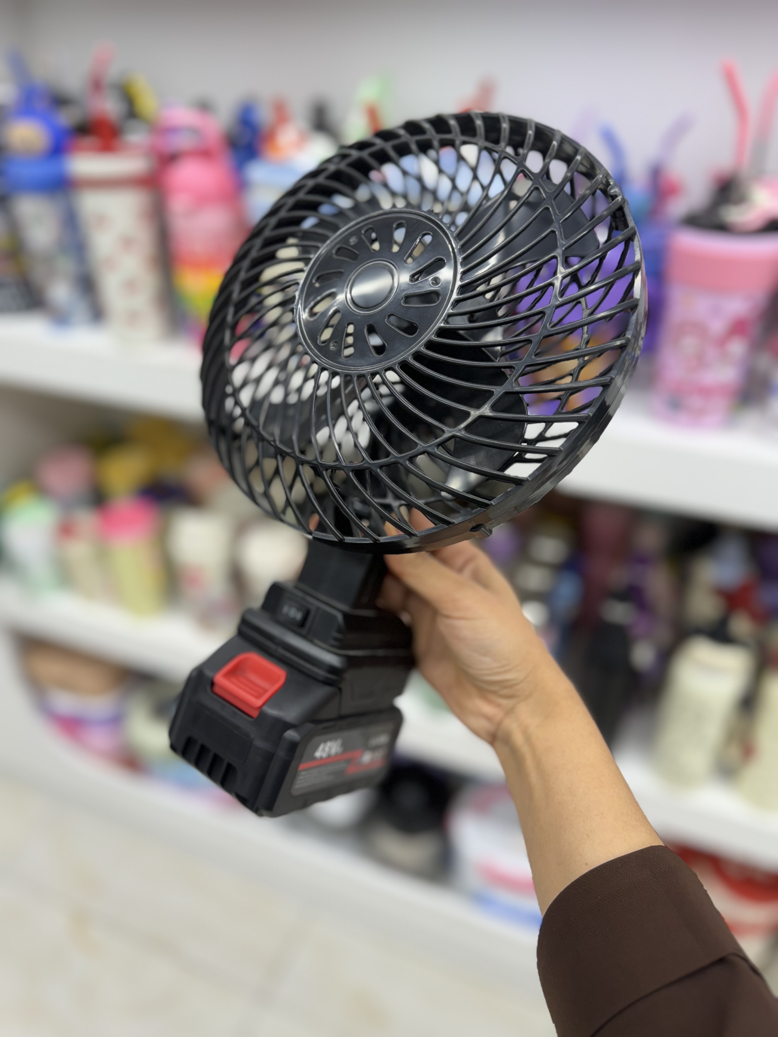 پنکه لیتیومی ۸۸۱