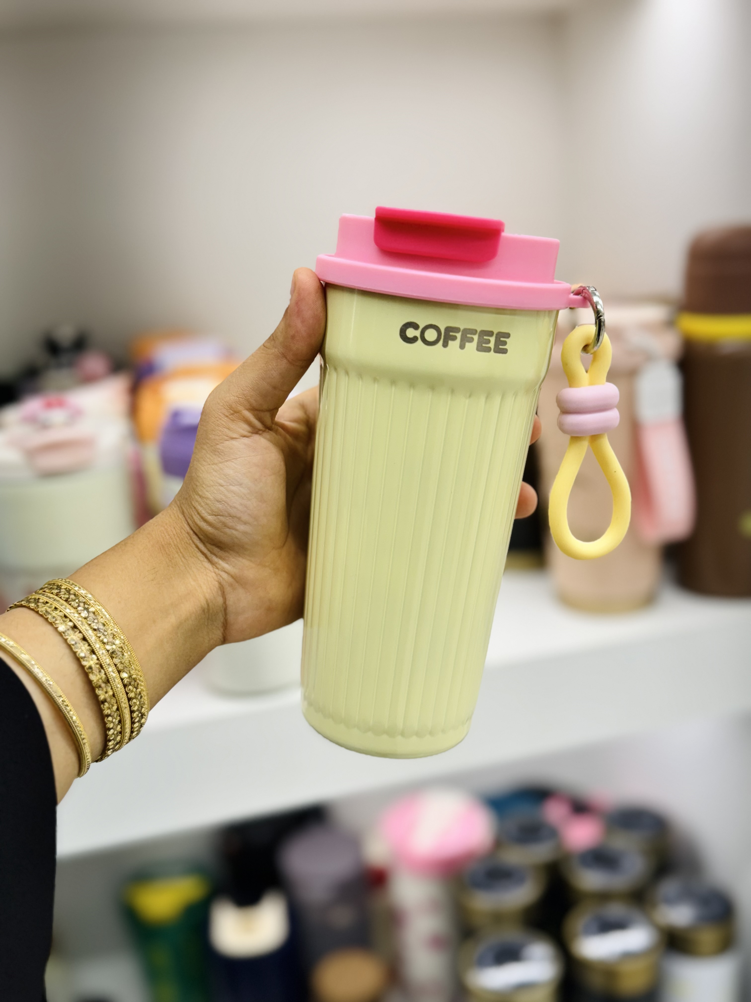 تراول ماگ خطی