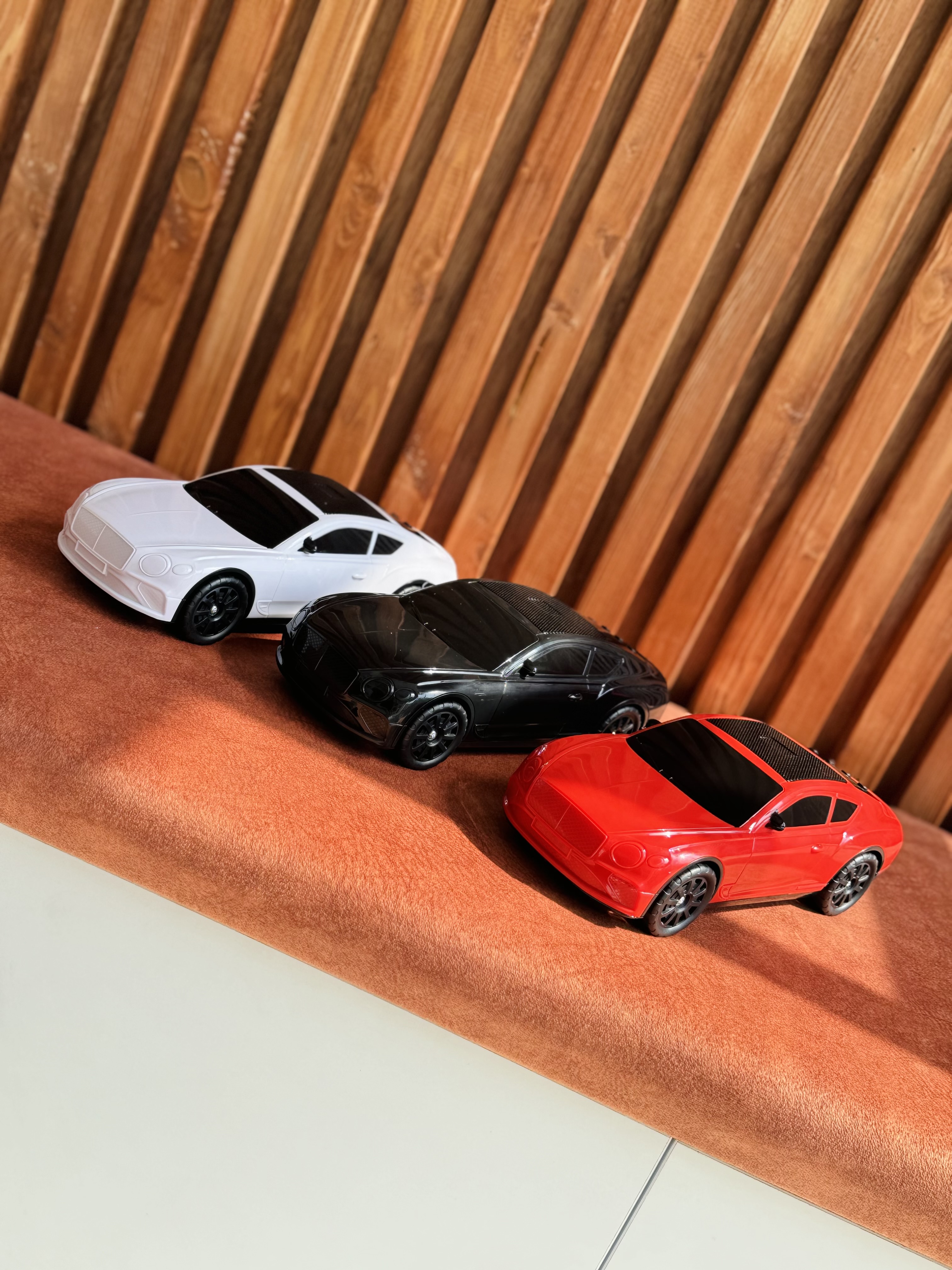 اسپیکر طرح ماشین